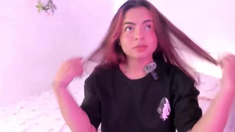 Snapshot of valy_shyness chatting on 18, 11, 2025 valy_shyness online show from 18, 11, 2025