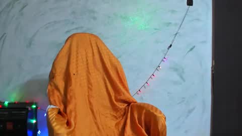 valentina online show from 2, 1, 2025