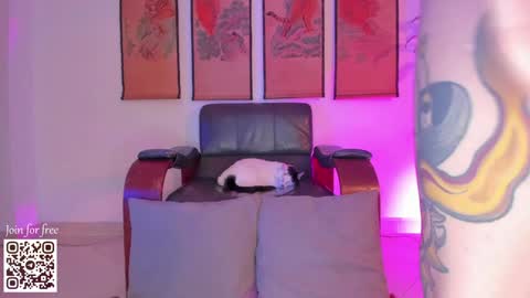 Snapshot of valyturner chatting on 1, 12, 2024 online show from 1, 12, 2024