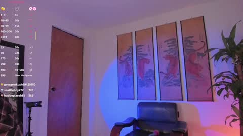 Snapshot of valyturner chatting on 4, 2, 2025 online show from 4, 2, 2025