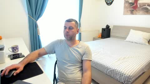 valyvalisimo online show from 1, 4, 2026