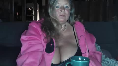 Snapshot of vampwoman chatting on 6, 1, 2025 vampwoman online show from 6, 1, 2025