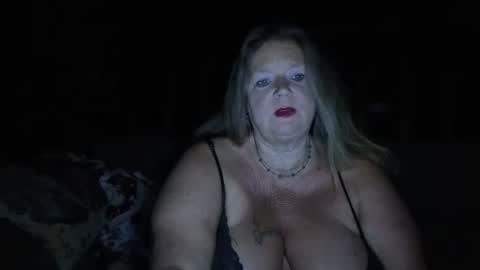 Snapshot of vampwoman chatting on 26, 9, 2025 vampwoman online show from 26, 9, 2025