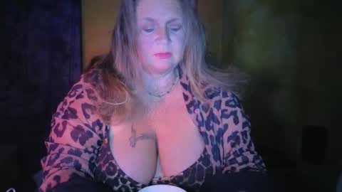 vampwoman online show from 13, 2, 2026