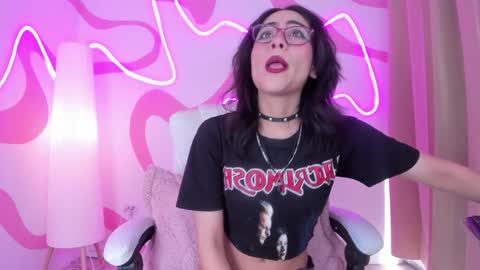 vampy_dolll online show from 4, 12, 2024