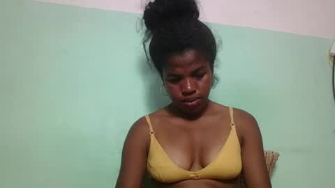 Snapshot of vanafiry chatting on 2, 2, 2025 vanafiry online show from 2, 2, 2025