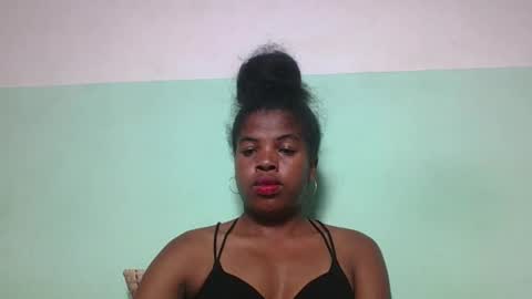 Snapshot of vanafiry chatting on 4, 2, 2025 vanafiry online show from 4, 2, 2025