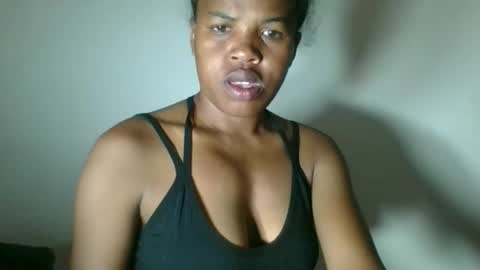 Snapshot of vanafiry chatting on 17, 12, 2025 vanafiry online show from 17, 12, 2025