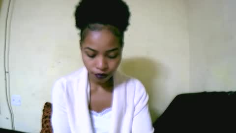 vanah344375 online show from 13, 9, 2025