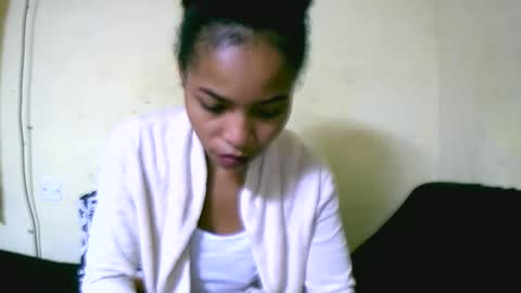 vanah344375 online show from 16, 9, 2025