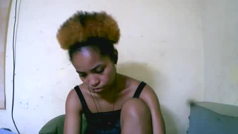 vanah344375 online show from 13, 10, 2025