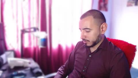 vanderheyl online show from 4, 3, 2026