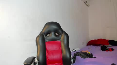 Snapshot of vanelope_smith chatting on 3, 10, 2025 vanelope_smith online show from 3, 10, 2025