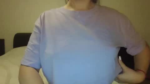 VanesaJewel online show from 2, 3, 2025