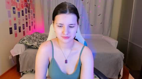 Snapshot of vanessa_brills chatting on 7, 1, 2025 Vanessa online show from 7, 1, 2025