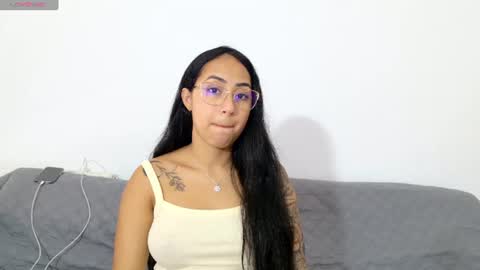 Snapshot of vanessaadol chatting on 7, 7, 2026 vanessaadol online show from 7, 7, 2026