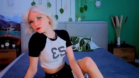 Snapshot of vanessaaustin chatting on 27, 2, 2026 Vanessa online show from 27, 2, 2026