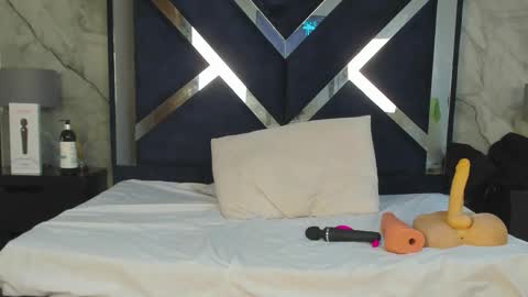 Vanessa Hard online show from 18, 2, 2026