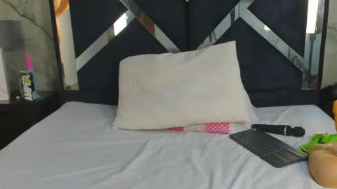 Vanessa Hard online show from 21, 2, 2026