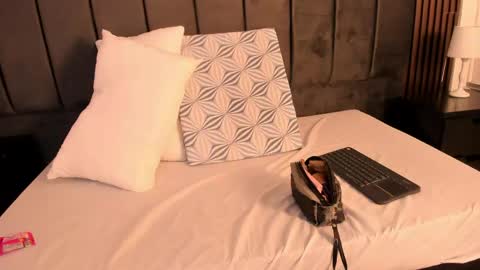 Snapshot of vanessahard_as chatting on 6, 6, 2026 Vanessa Hard online show from 6, 6, 2026