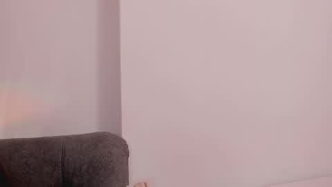 vanessajohnsonn online show from 29, 4, 2026