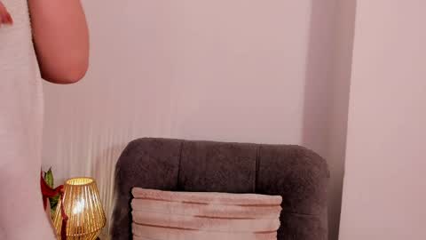 vanessajohnsonn online show from 26, 5, 2026