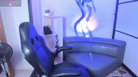 Snapshot of vanessascott_ chatting on 4, 12, 2025 vanessascott_ online show from 4, 12, 2025