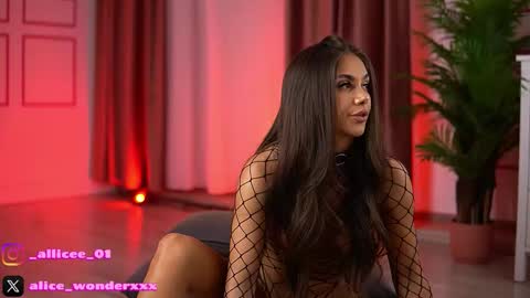 Vanessa Simon online show from 17, 11, 2025