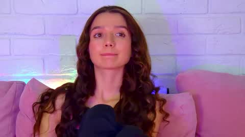 VanessaVienne online show from 5, 4, 2026