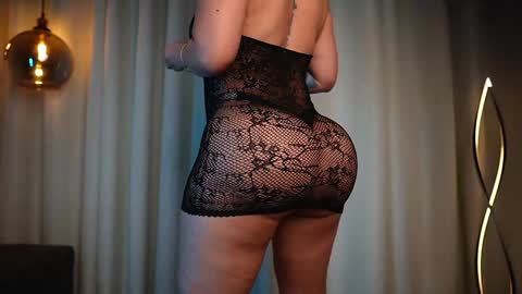 Vania  online show from 27, 12, 2024