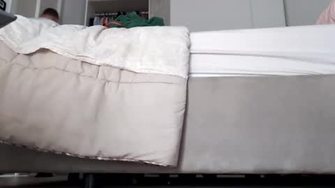 vanici74 online show from 28, 2, 2025