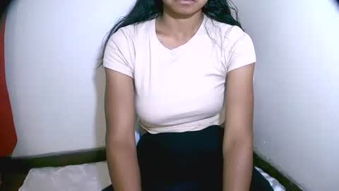 vanih27 online show from 9, 3, 2026