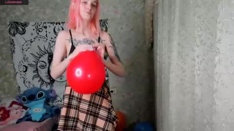 Snapshot of vanilla_arya chatting on 10, 12, 2024 Adelina online show from 10, 12, 2024