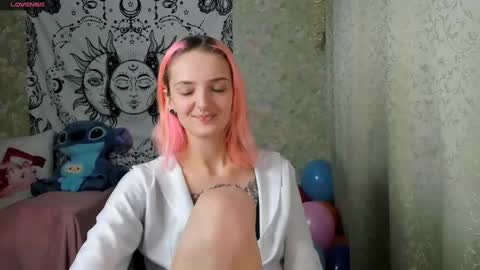 Snapshot of vanilla_arya chatting on 19, 12, 2024 Adelina online show from 19, 12, 2024