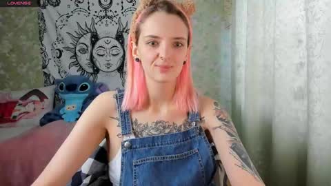 Snapshot of vanilla_arya chatting on 11, 1, 2025 Adelina online show from 11, 1, 2025