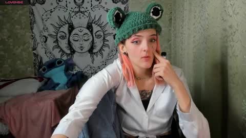 Snapshot of vanilla_arya chatting on 14, 1, 2025 Adelina online show from 14, 1, 2025