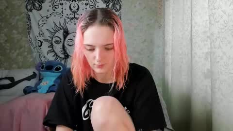 Snapshot of vanilla_arya chatting on 25, 1, 2025 Adelina online show from 25, 1, 2025