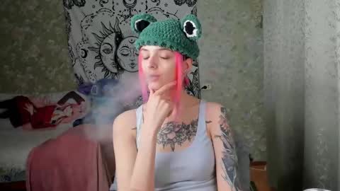 Snapshot of vanilla_arya chatting on 4, 3, 2025 Adelina online show from 4, 3, 2025