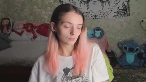 Snapshot of vanilla_arya chatting on 6, 10, 2025 Adelina online show from 6, 10, 2025