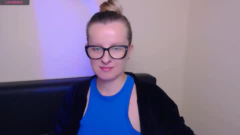 Mia online show from 16, 10, 2025