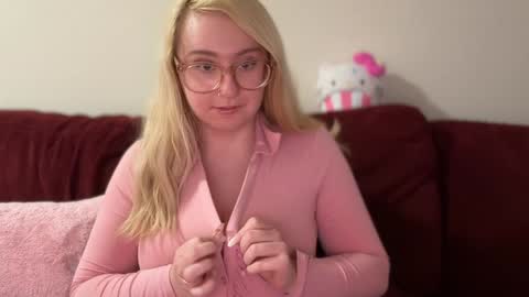 Snapshot of vanillapuddingpie chatting on 27, 1, 2025 vanillapuddingpie online show from 27, 1, 2025