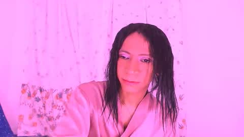 Snapshot of vannesascott chatting on 5, 12, 2025 VANNESA online show from 5, 12, 2025