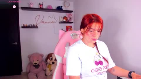 Snapshot of vannessa_shy chatting on 22, 4, 2026 Vanesa online show from 22, 4, 2026