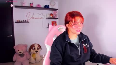 Snapshot of vannessa_shy chatting on 25, 4, 2026 Vanesa online show from 25, 4, 2026