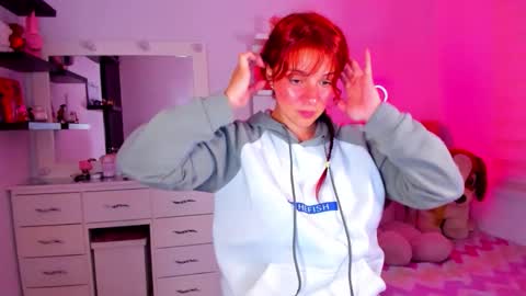 Snapshot of vannessa_shy chatting on 22, 5, 2026 Vanesa online show from 22, 5, 2026