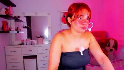 Snapshot of vannessa_shy chatting on 26, 5, 2026 Vanesa online show from 26, 5, 2026