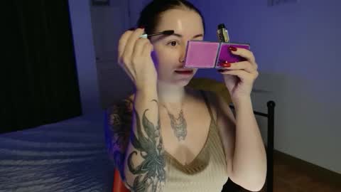 vaolietkat online show from 17, 12, 2025