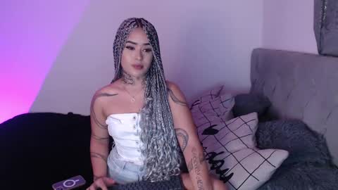 Snapshot of vayolett_bass chatting on 21, 2, 2025 Vayolett Bass online show from 21, 2, 2025