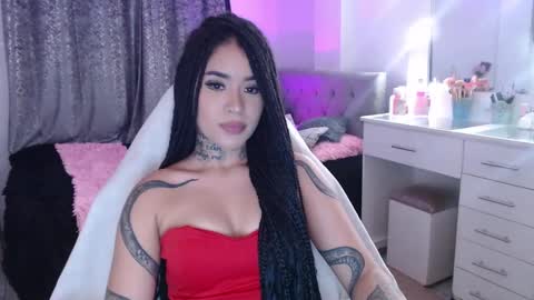 Snapshot of vayolett_bass chatting on 23, 10, 2025 Vayolett Bass online show from 23, 10, 2025