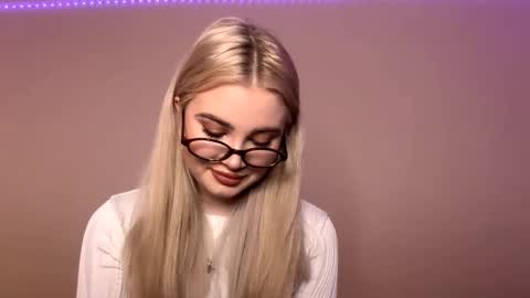 Monika online show from 27, 11, 2025